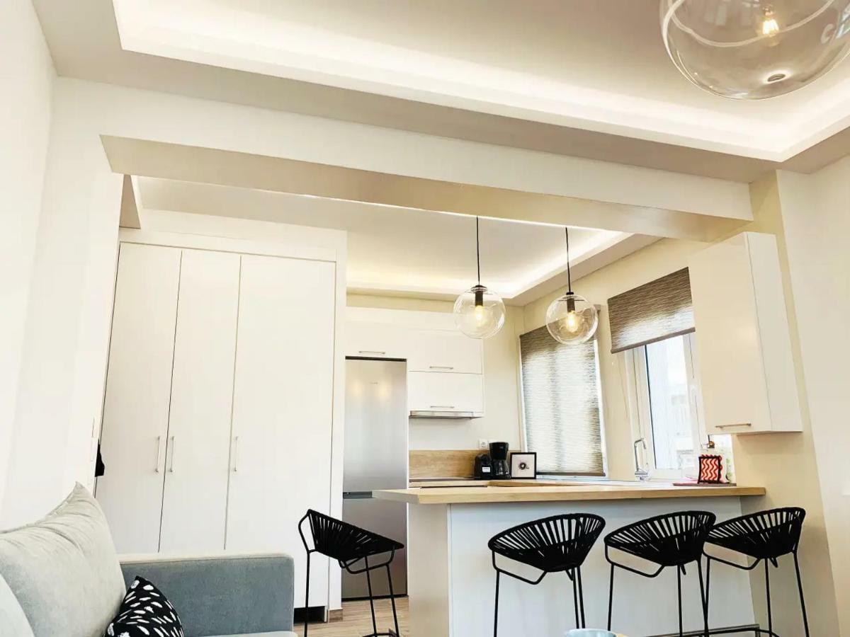 Apartament Cosmosdome. View In The Heart Of Athens! Atena