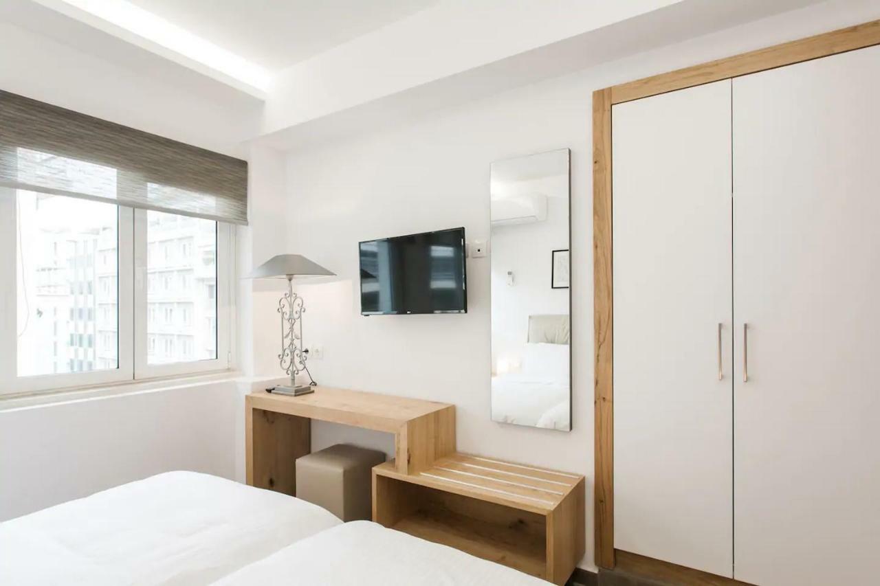 Apartment Cosmosdome. View In The Heart Of Athens!